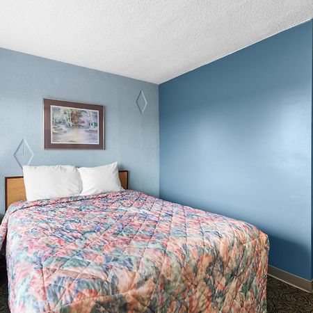 Broadway Inn Council Bluffs Dış mekan fotoğraf